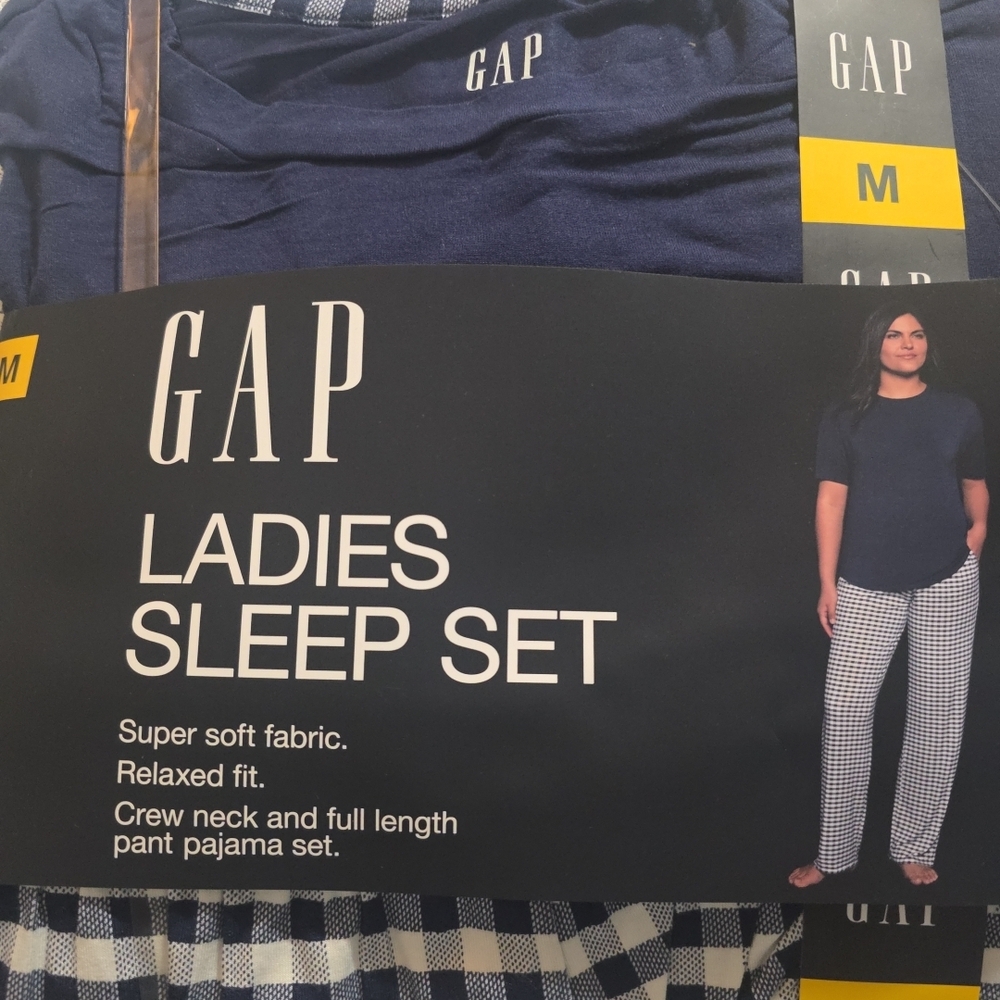 GAP Ladies Navy and White Pajama Set